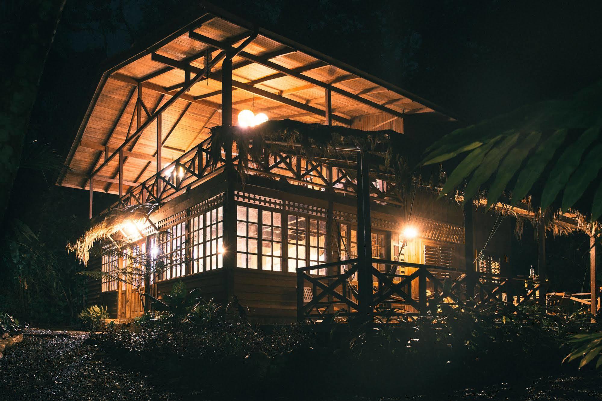 La Kukula Lodge Puerto Viejo de Talamanca ภายนอก รูปภาพ